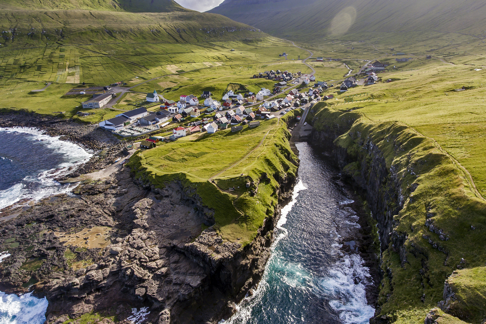 Majestetisk natur og opplevelser for livet p� vakre F�r�yene